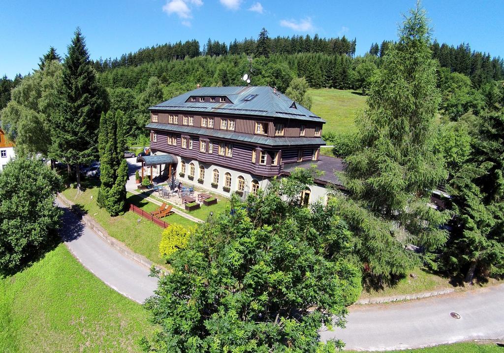Alpsky Hotel Spindleruv Mlyn Exterior photo