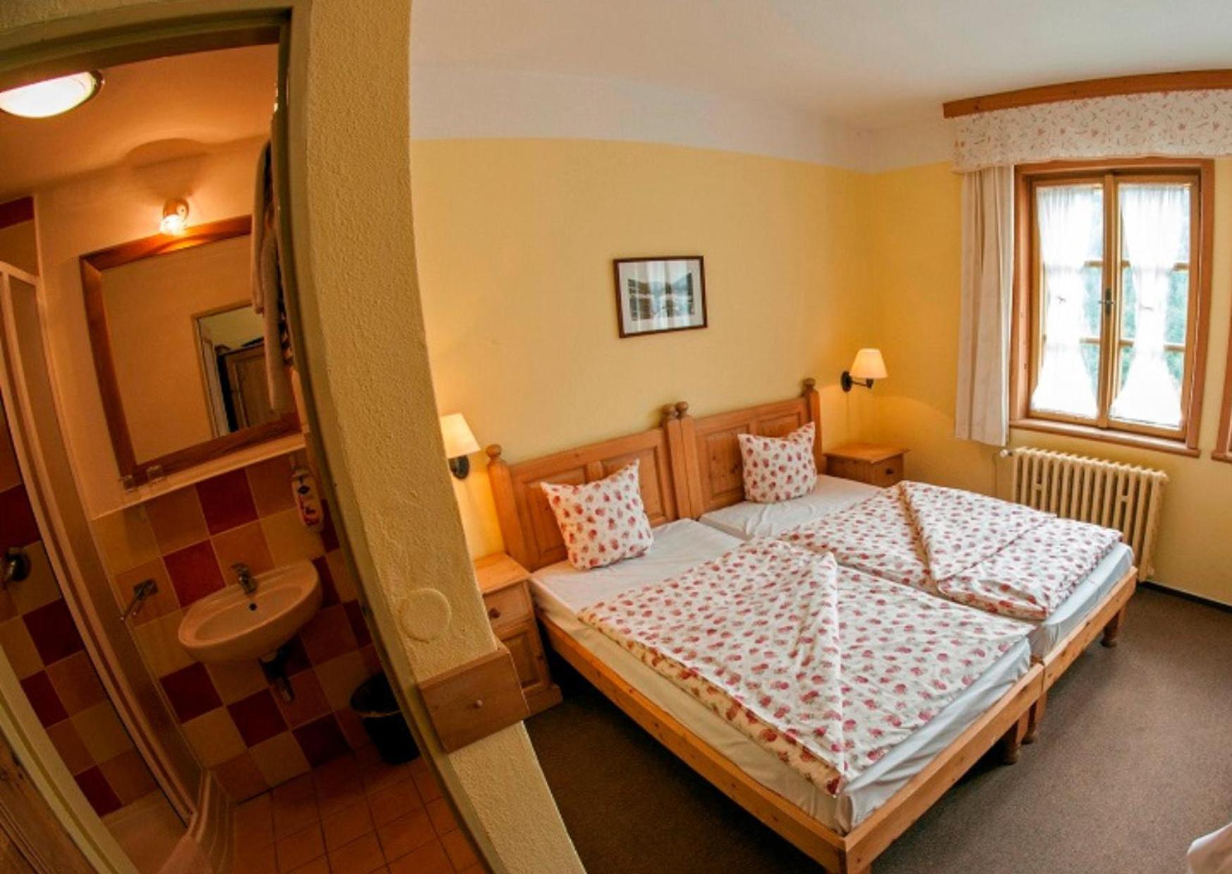 Alpsky Hotel Spindleruv Mlyn Exterior photo